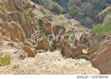 【阿波の土柱】 徳島県阿波市阿波町北山 129786588