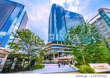 日本の東京都市景観8月19日 高輪ゲートウェイシティなどを望む 129787022