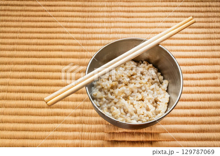 玄米粥 typical Japanese rice dish (porridge) 玄米粥 typical Japanese rice dish (porridge) 129787069