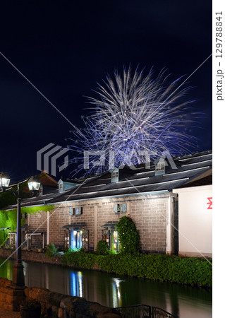 小樽の夜を彩る花火 129788841