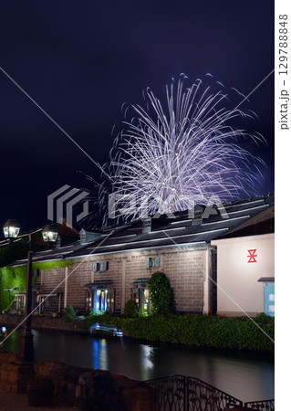 小樽の夜を彩る花火 小樽の夜を彩る花火 129788848