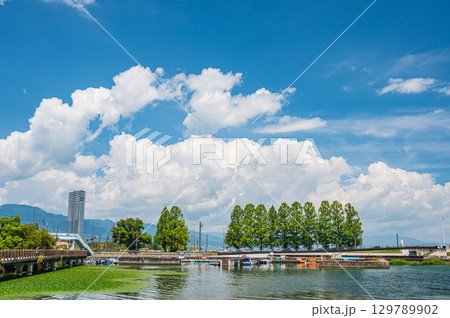 膳所城跡公園からの膳所港方面の風景 滋賀県大津市 膳所城跡公園からの膳所港方面の風景 滋賀県大津市 129789902