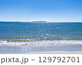 宮地浜海水浴場から眺める相島 129792701