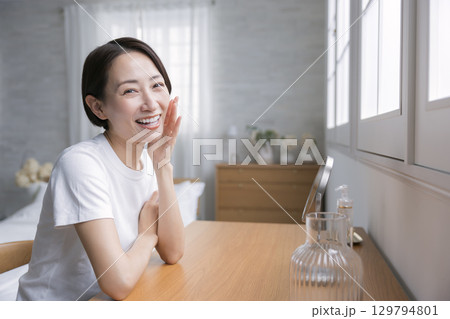 ビューティーイメージ 129794801