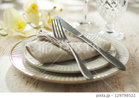 テーブルセッティング(イメージ) テーブルセッティング(イメージ) 129798522