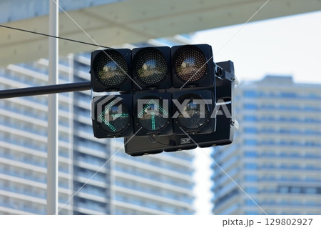 交通信号機 129802927