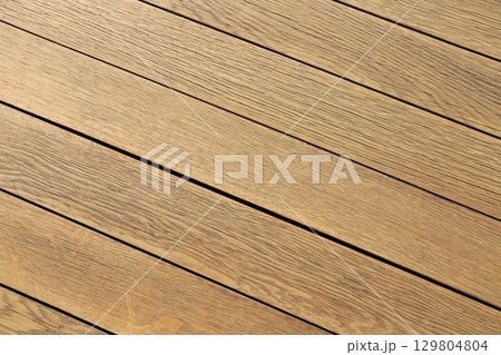 Modern Wooden Flooring in Warm Tones that Enhance the Elegance of Beautiful Interiors 129804804