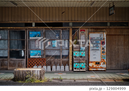 佐渡ヶ島の街並み 佐渡ヶ島の街並み 129804999