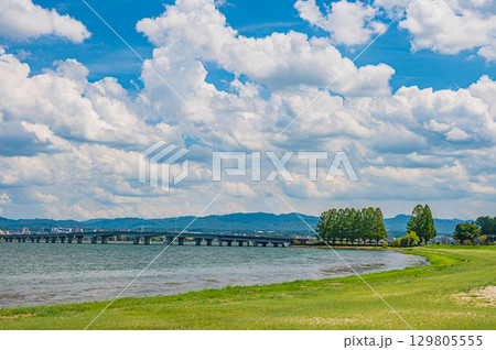 琵琶湖夏景色　滋賀県大津市 129805555