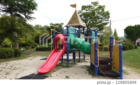 瑞浪市公園の遊具 129805804