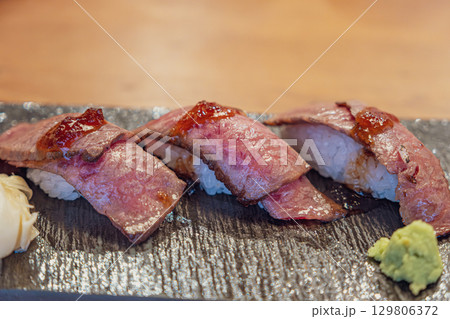 【#食べ物】肉寿司 【#食べ物】肉寿司 129806372
