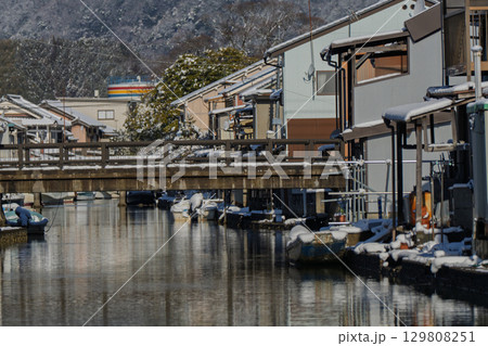 昔ながらのレトロな風景の漁師町舞鶴市吉原地区を撮影 昔ながらのレトロな風景の漁師町舞鶴市吉原地区を撮影 129808251