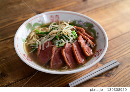 鴨醤油ラーメン 129808920