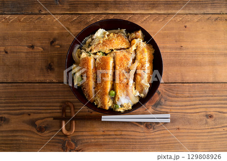 チキンカツ丼 チキンカツ丼 129808926
