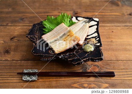 鰻の白焼き 129808988