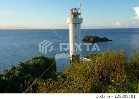 【沖縄県石垣島】平久保崎からの夕景 129809581
