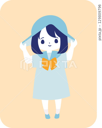 セーラー服を着ているかわいい女の子 セーラー服を着ているかわいい女の子 129809796