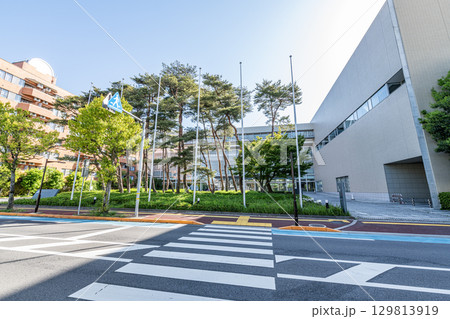 茨城県つくば市　快晴のつくば国際会議場（エポカルつくば） 129813919