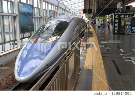 岡山駅に停車中の山陽新幹線500系こだま号 岡山駅に停車中の山陽新幹線500系こだま号 129814090