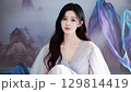 高貴なアジア人女性と中国風背景 129814419