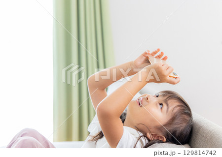 スマホ 子供 女児 スマホ 子供 女児 129814742