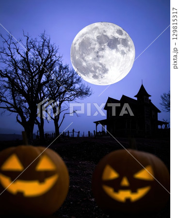 《AI画像》ハロウィンイメージ 満月とお化けカボチャ 129815317