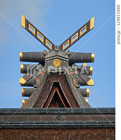 岡山県津山市一宮にある神社「中山神社」:本殿の屋根飾り 岡山県津山市一宮にある神社「中山神社」:本殿の屋根飾り 129815888
