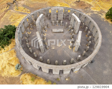 Stonehenge Memorial Overlooking Columbia river Stonehenge Memorial Overlooking Columbia river 129819904