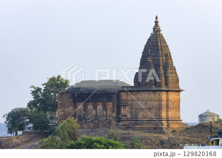 オールチャーのラディカ・ラマン・マンディール 129820168