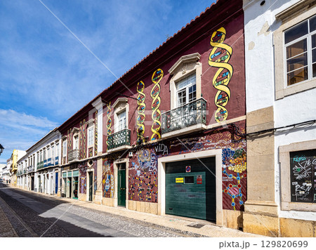 Traditional old Portuguese houses at Rua Filipe Alistao street in old town of Faro, Algarve, Portugal Traditional old Portuguese houses at Rua Filipe Alistao street in old town of Faro, Algarve, Portugal 129820699