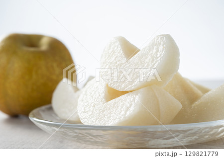 くし形切りの梨 129821779