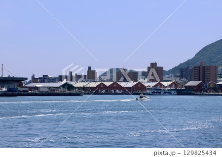 函館港・赤レンガ倉庫（北海道・函館市） 129825434