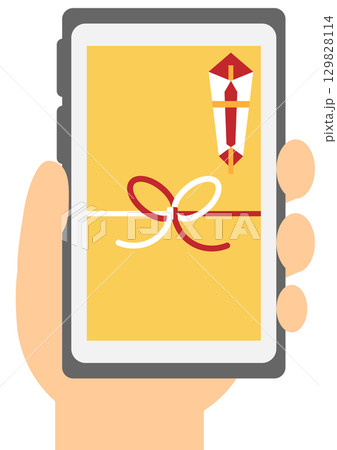 持っているスマートフォンにお年玉袋が表示されているイメージ素材 持っているスマートフォンにお年玉袋が表示されているイメージ素材 129828114