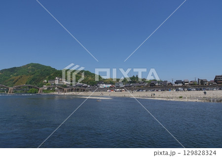 錦川と錦帯橋 129828324