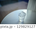 氷の入ったグラス 氷の入ったグラス 129829127