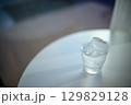氷の入ったグラス 氷の入ったグラス 129829128