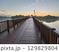夏　早朝　散歩 129829804