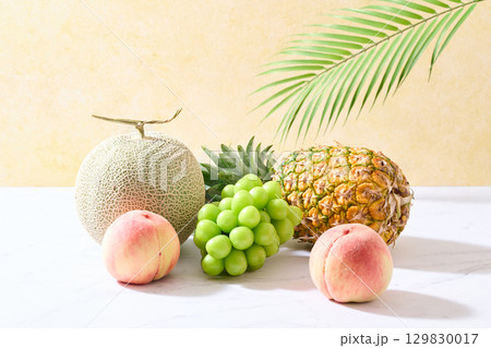 夏のフルーツ 129830017