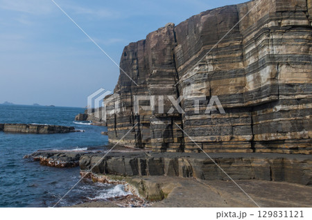 須佐ホルンフェルス－日本海沿岸の地質遺産と絶景 129831121
