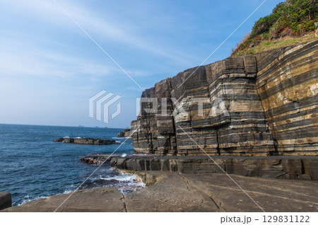 須佐ホルンフェルス－日本海沿岸の地質遺産と絶景 129831122