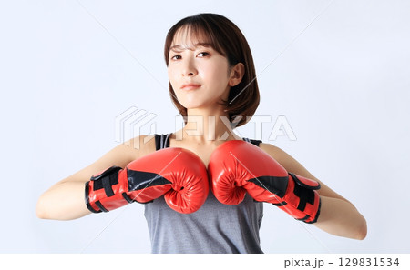 女性ボクサーのイメージ 129831534