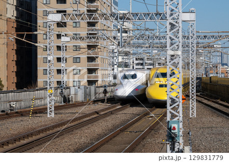 ドクターイエロー-新幹線を支える軌道検測車両 ドクターイエロー-新幹線を支える軌道検測車両 129831779