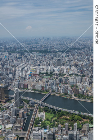 天空からの眺望-スカイツリーから見た東京都心 天空からの眺望-スカイツリーから見た東京都心 129831925