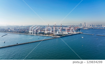 港湾都市のドローン空撮 港湾都市のドローン空撮 129834299