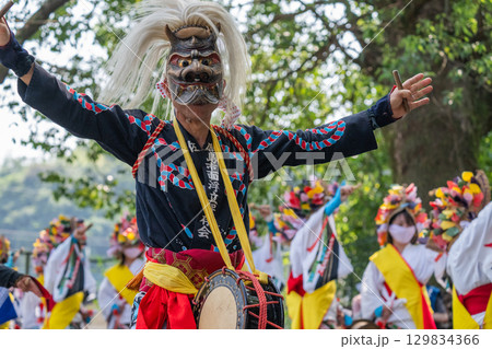 肥前佐賀の秋祭り－母ヶ浦面浮立 129834366