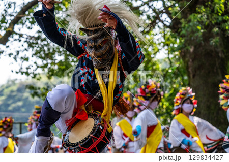 肥前佐賀の秋祭り－母ヶ浦面浮立 129834427