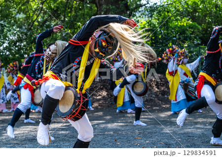 肥前佐賀の秋祭り－母ヶ浦面浮立 129834591