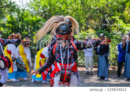 肥前佐賀の秋祭り－母ヶ浦面浮立 129834622