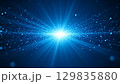粒子が放射する幻想的な青い光の爆発 129835880