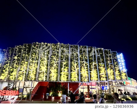 大阪・関西万博2025 ライトアップされたセルビア共和国パビリオン 大阪・関西万博2025 ライトアップされたセルビア共和国パビリオン 129836936